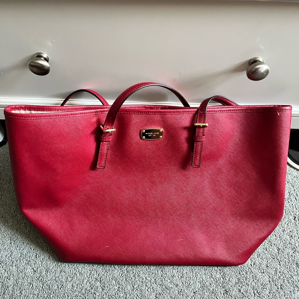 Michael Kors Jet Set Travel Large Saffiano Leather Tote Bag